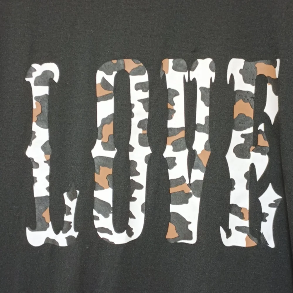 COPY - Uncategorized black oversized long sleeved tee. size Medium. Never worn. - Picture 2 of 4